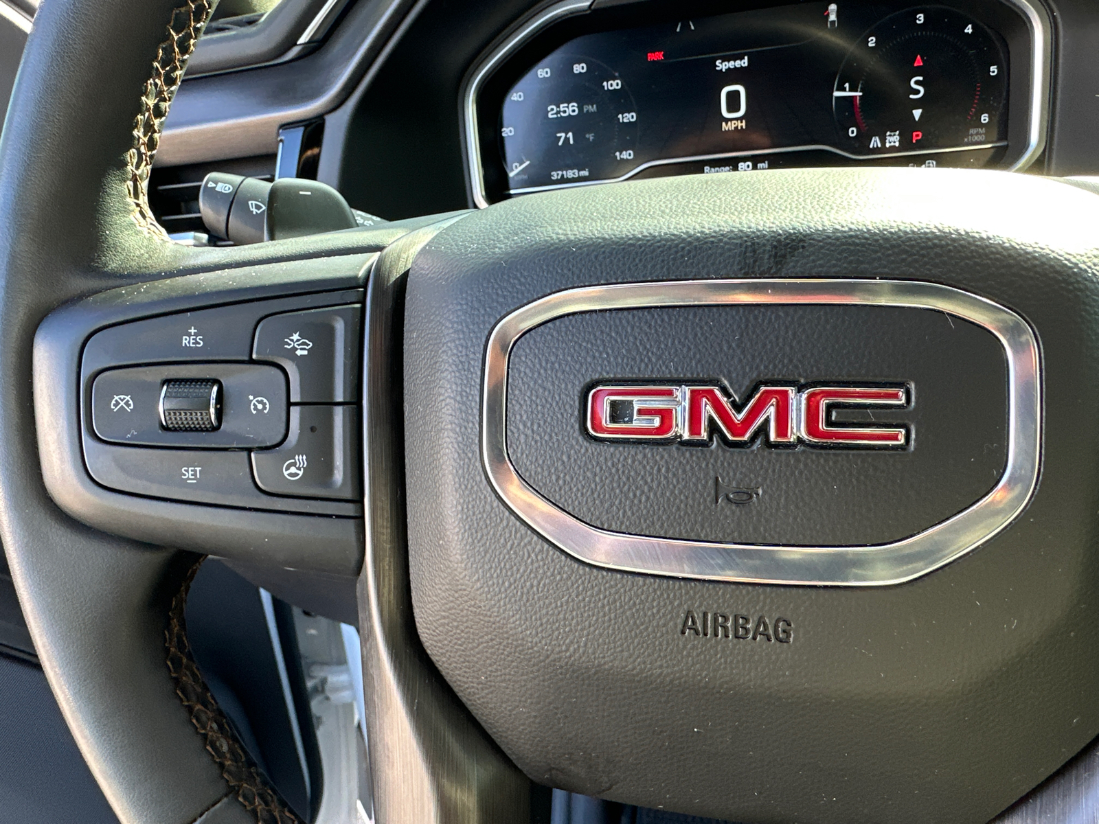 2023 GMC Sierra 1500 AT4 26