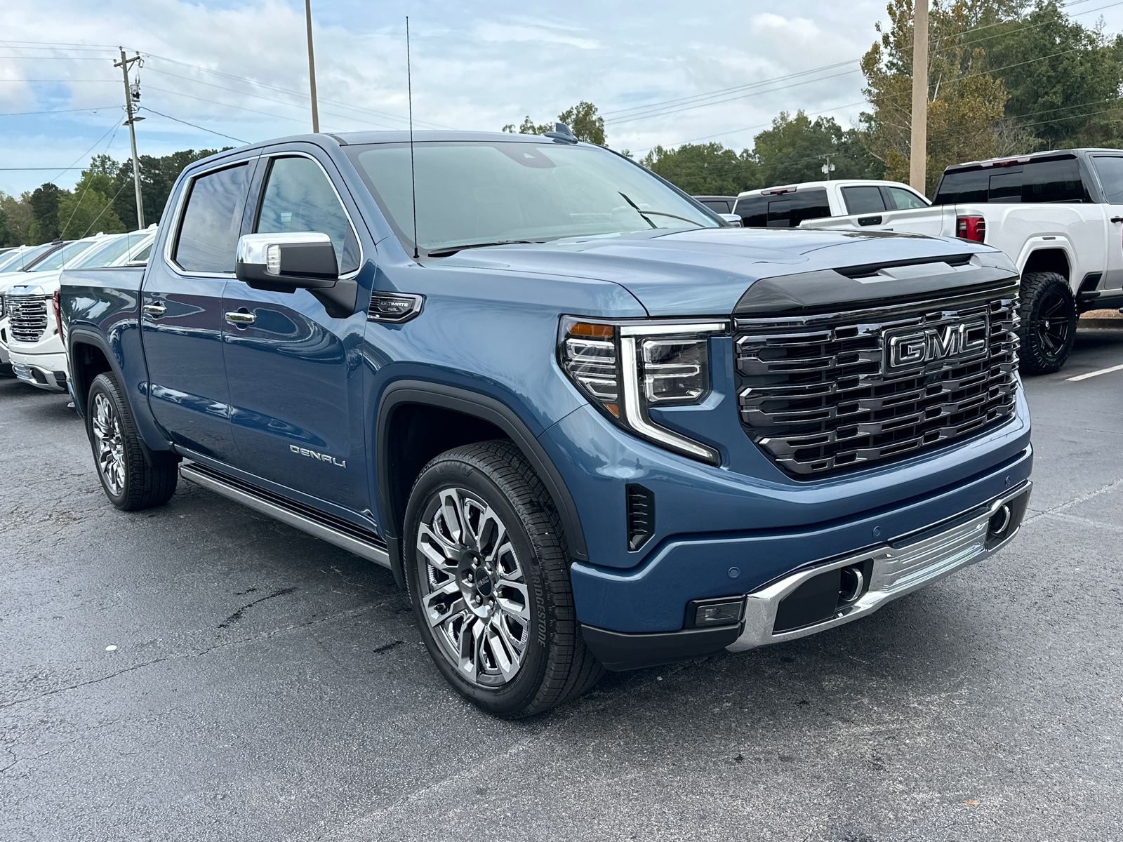 2025 GMC Sierra 1500 Denali Ultimate 4