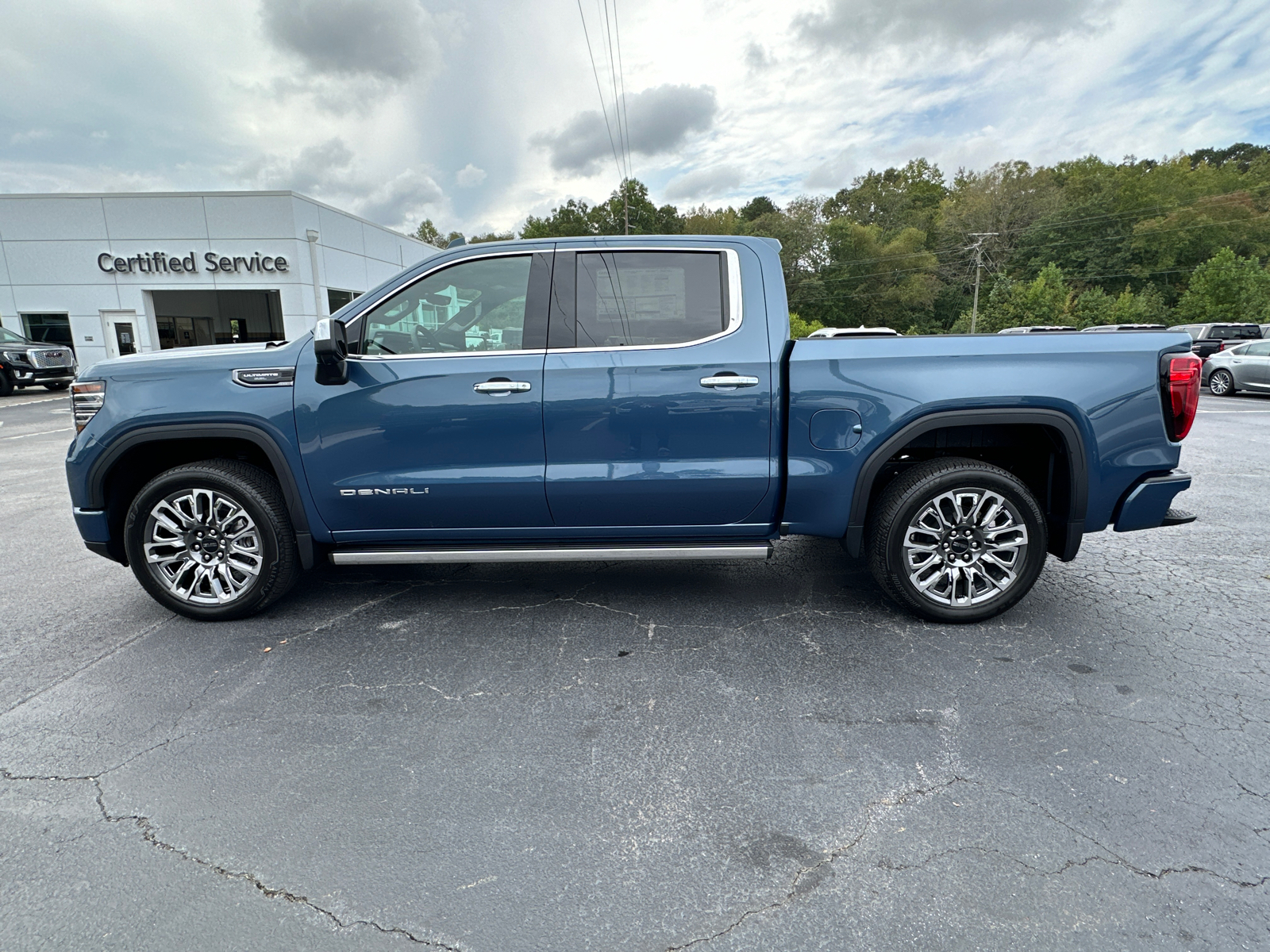 2025 GMC Sierra 1500 Denali Ultimate 9