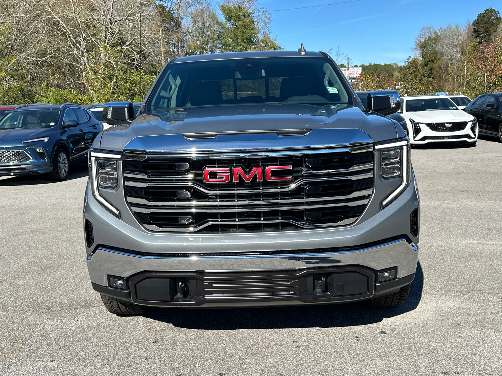 2025 GMC Sierra 1500 SLT 3