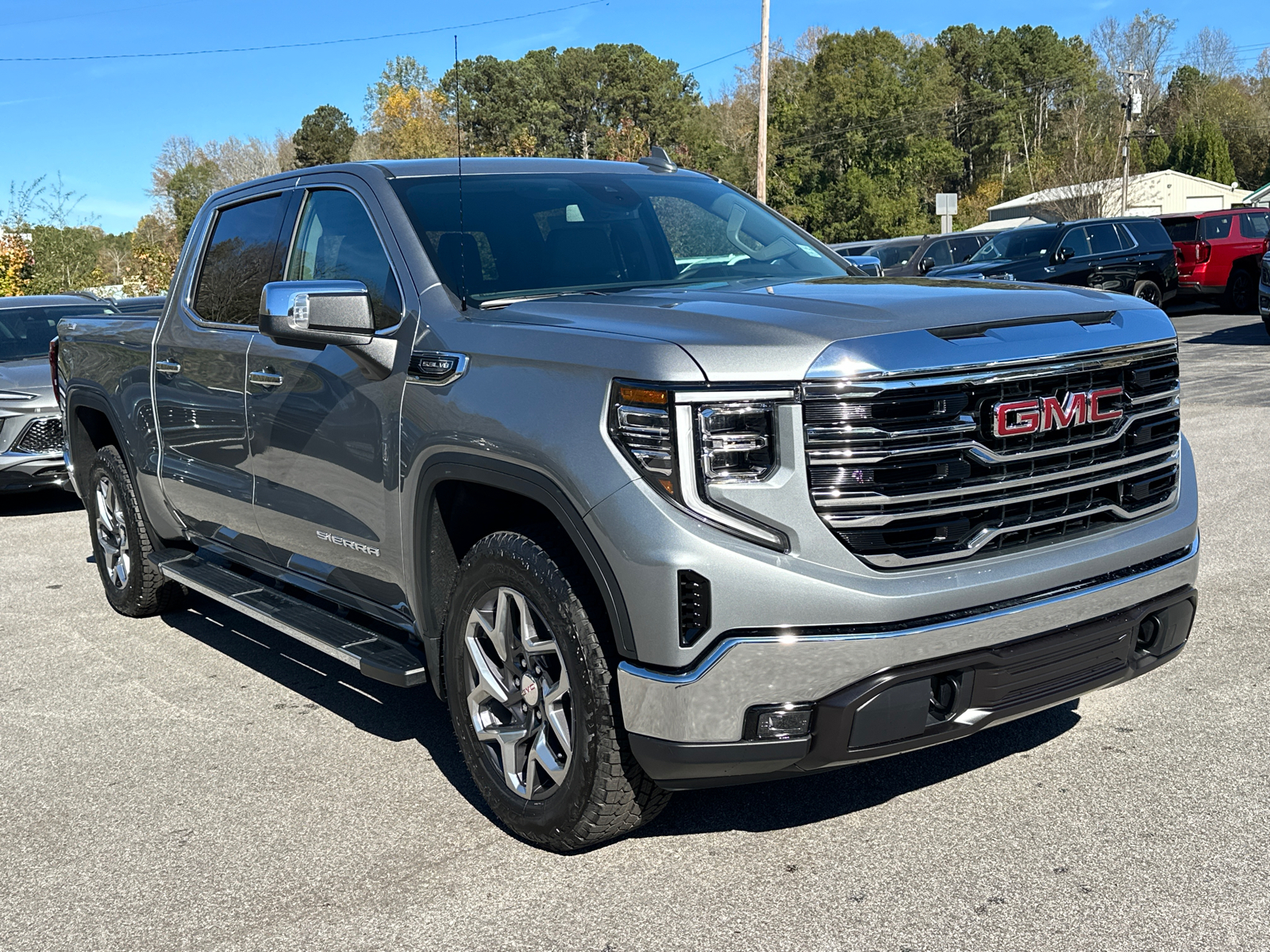 2025 GMC Sierra 1500 SLT 4