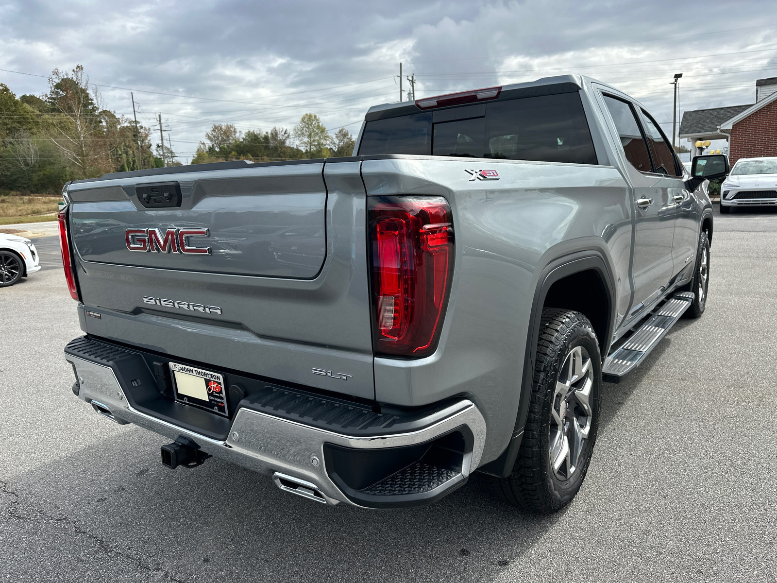 2025 GMC Sierra 1500 SLT 6