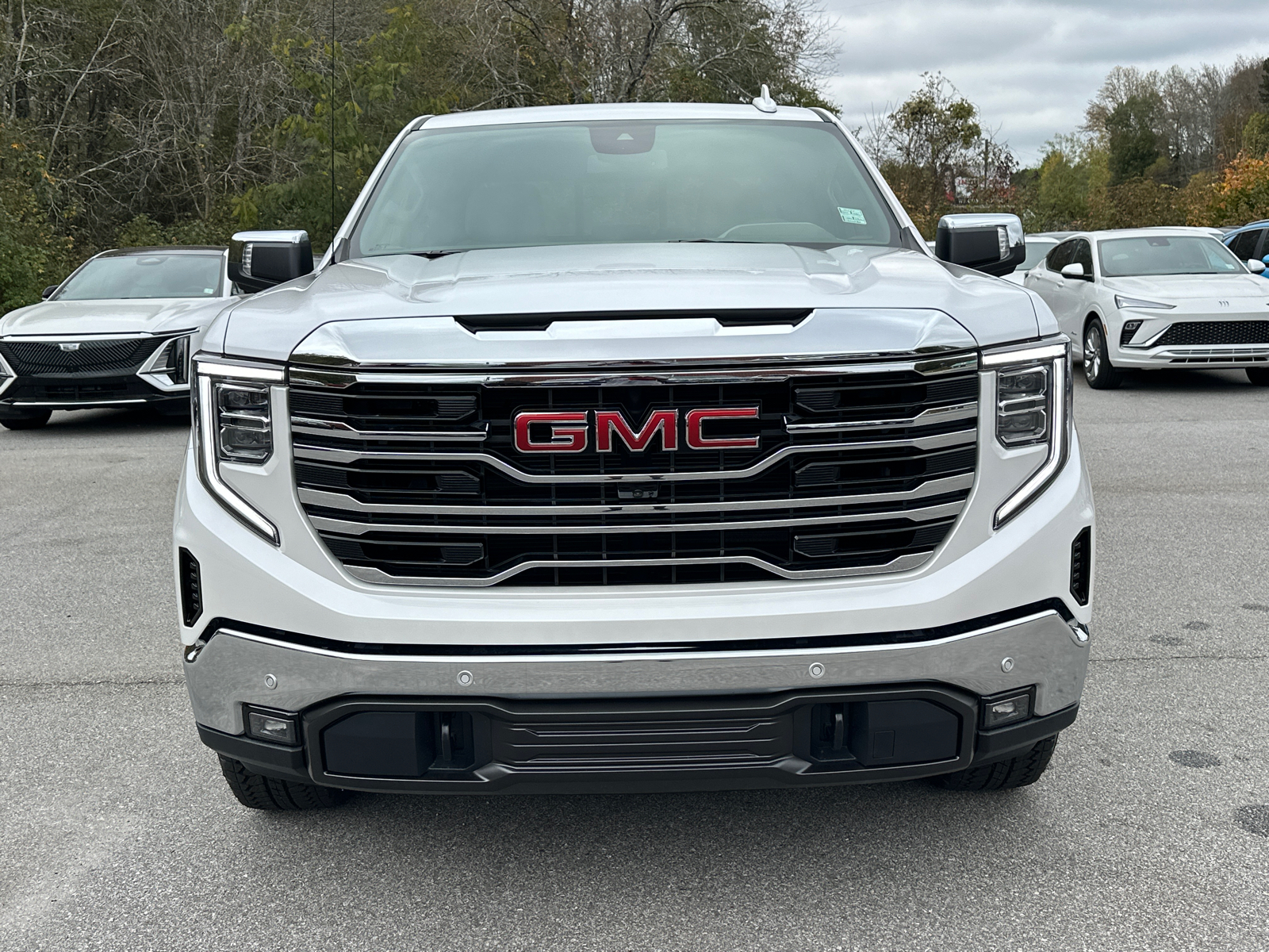 2025 GMC Sierra 1500 SLT 3