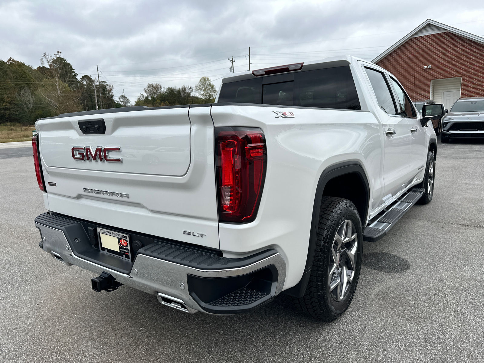 2025 GMC Sierra 1500 SLT 6