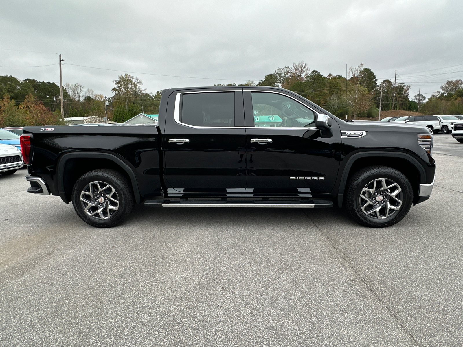 2025 GMC Sierra 1500 SLT 5