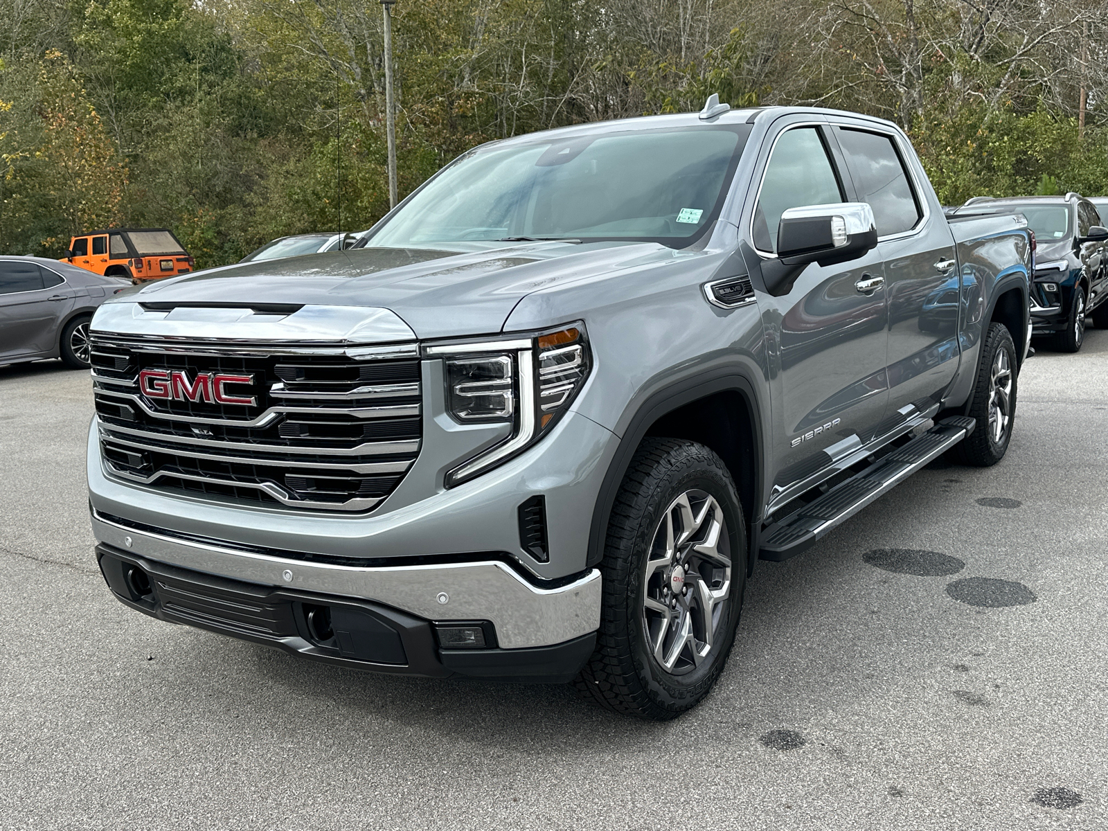 2025 GMC Sierra 1500 SLT 3