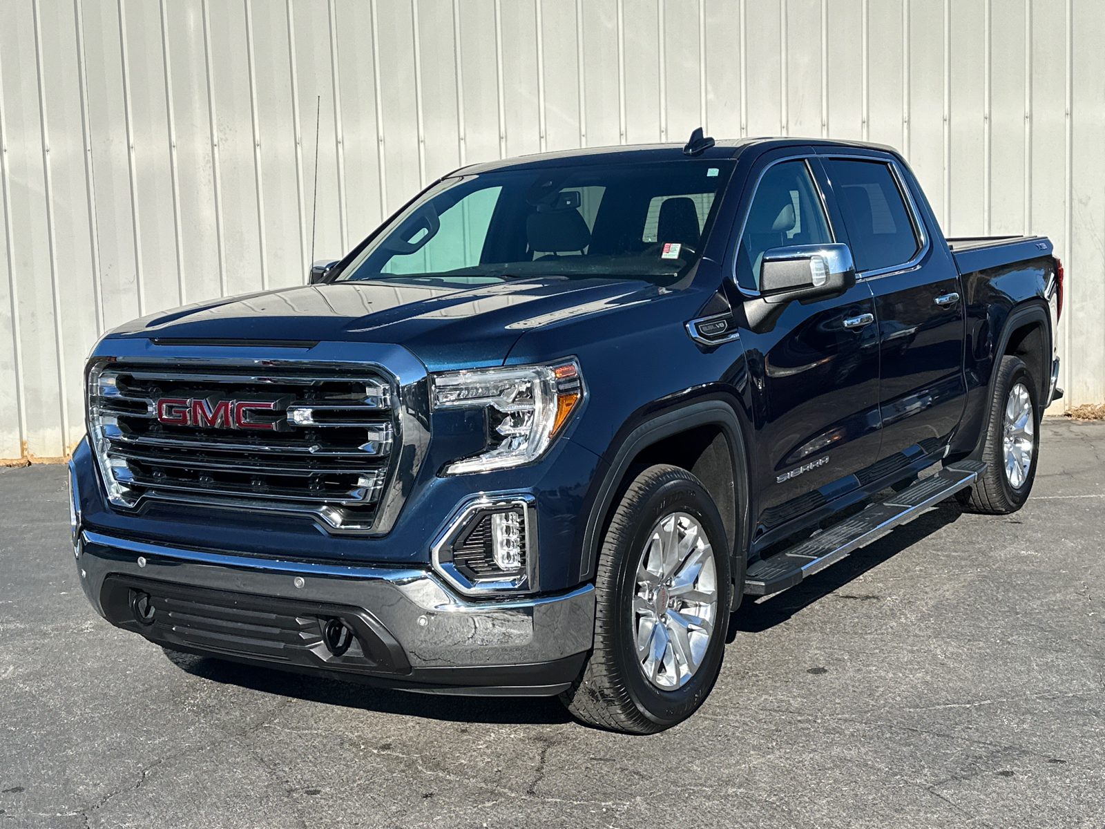 2020 GMC Sierra 1500 SLT 2