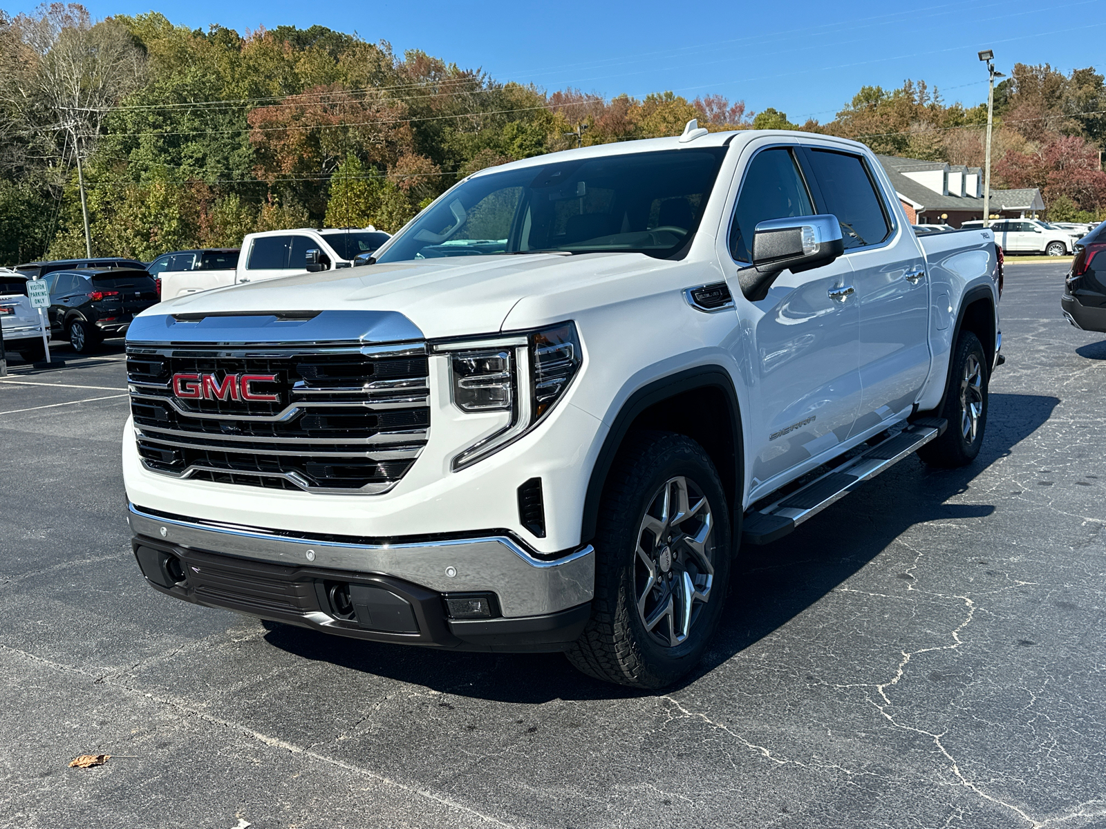 2025 GMC Sierra 1500 SLT 2