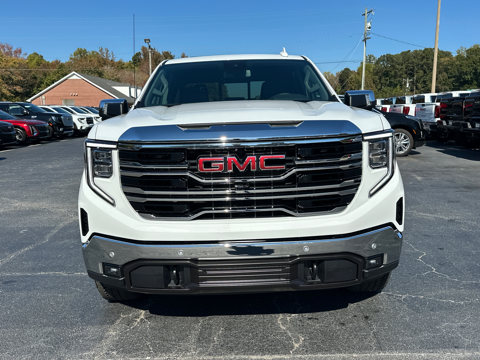 2025 GMC Sierra 1500 SLT 3