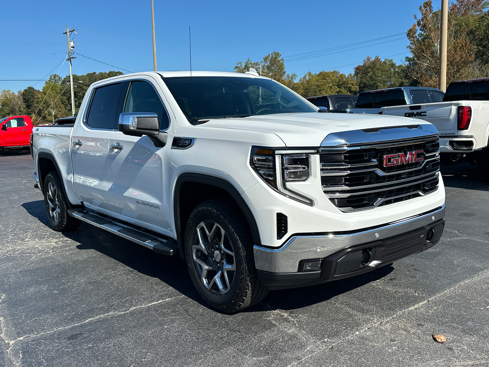 2025 GMC Sierra 1500 SLT 4