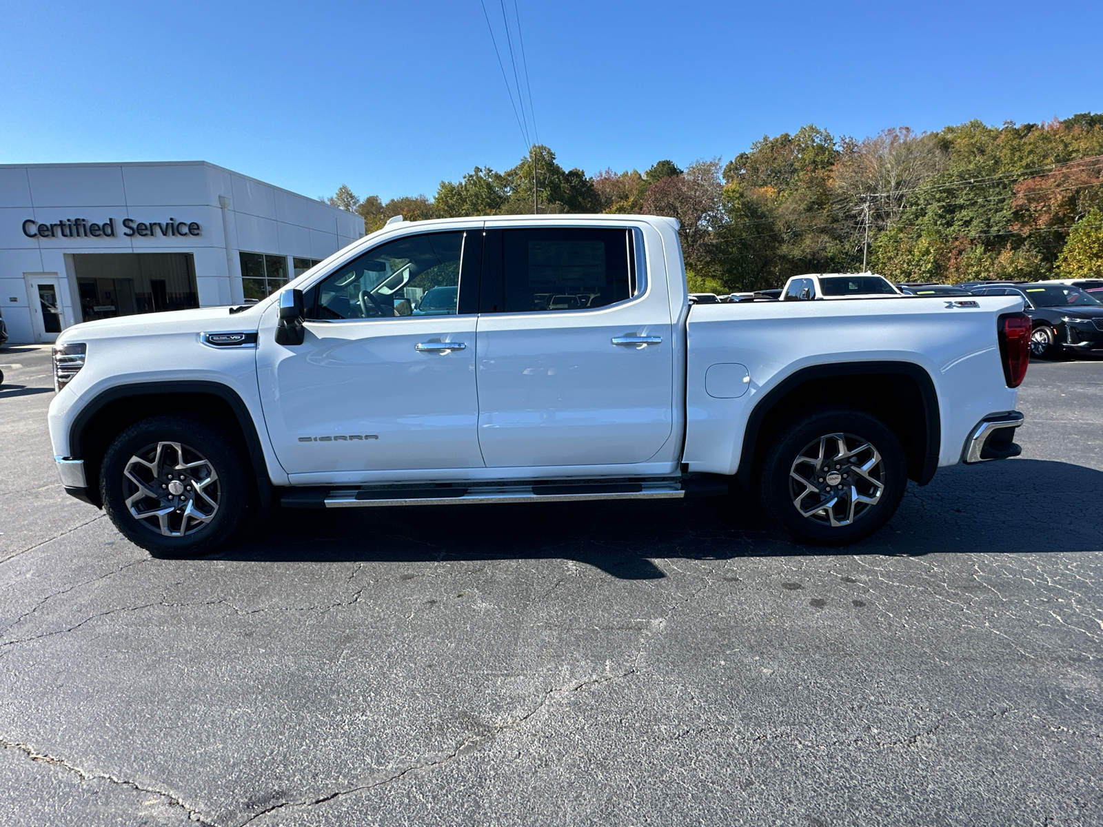 2025 GMC Sierra 1500 SLT 9