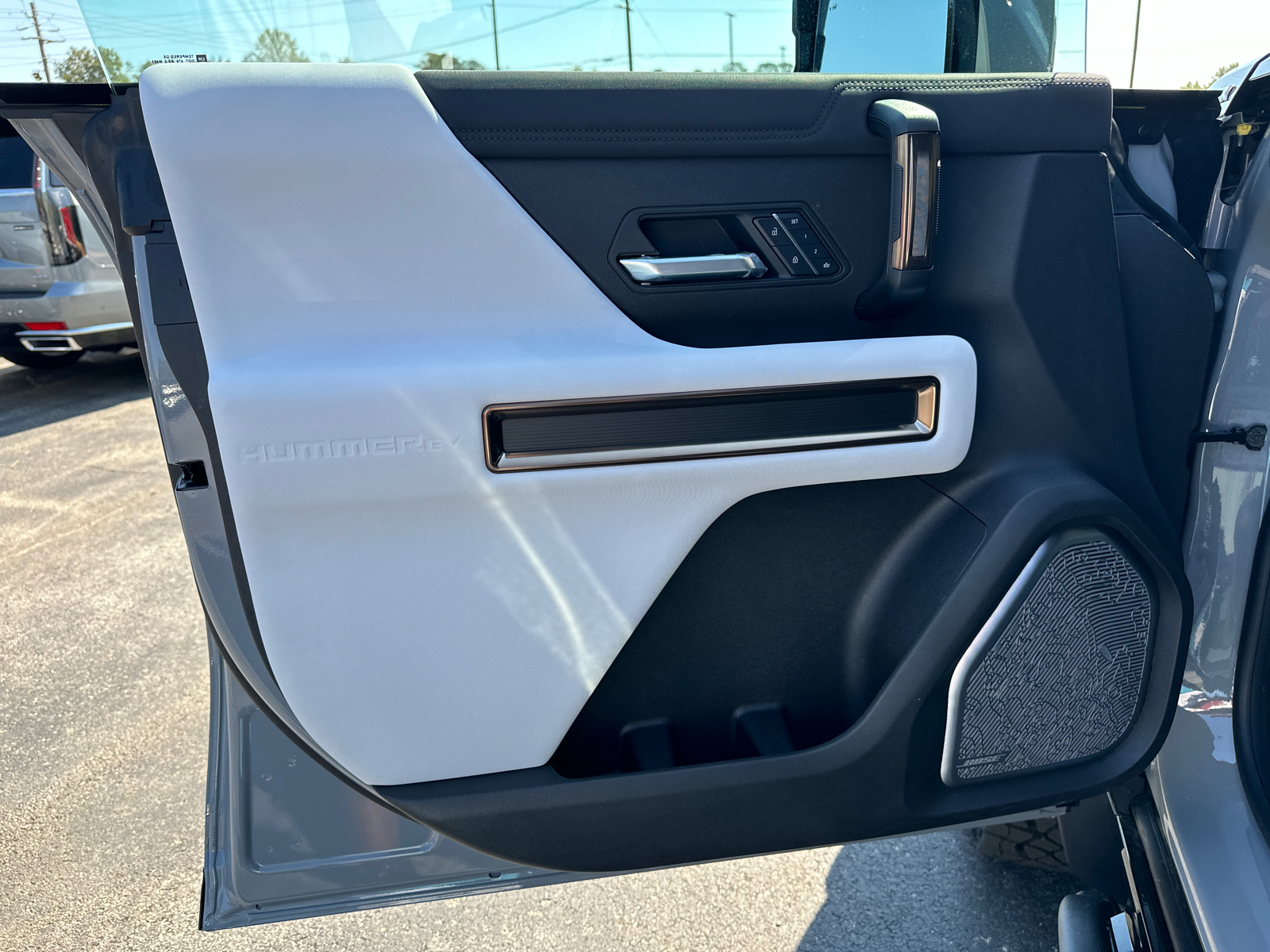 2025 GMC Hummer EV Pickup 3X 11