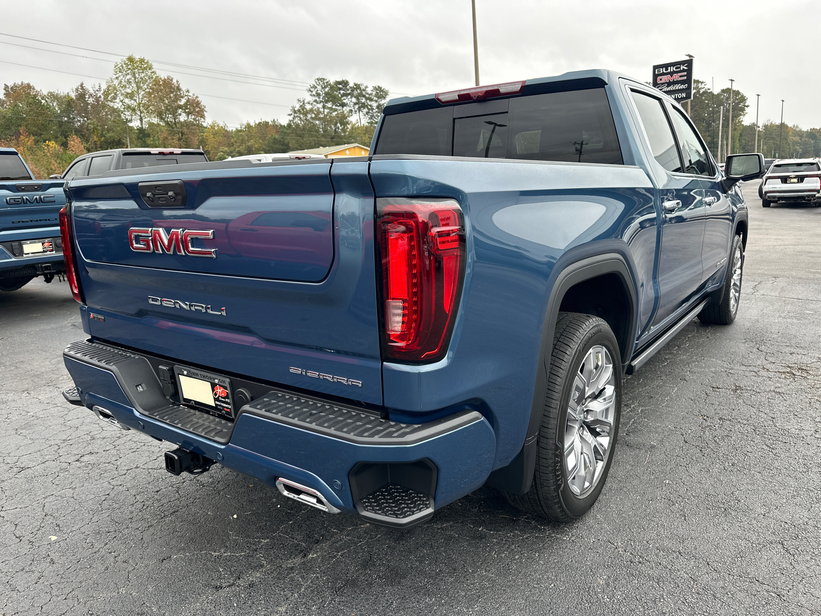 2025 GMC Sierra 1500 Denali 6