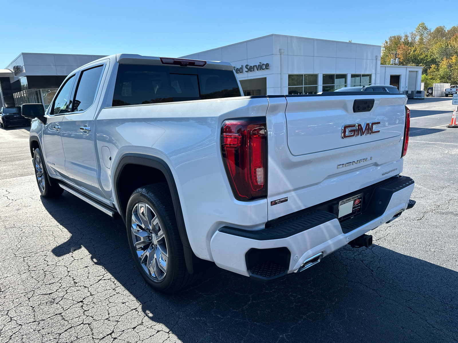 2025 GMC Sierra 1500 Denali 8