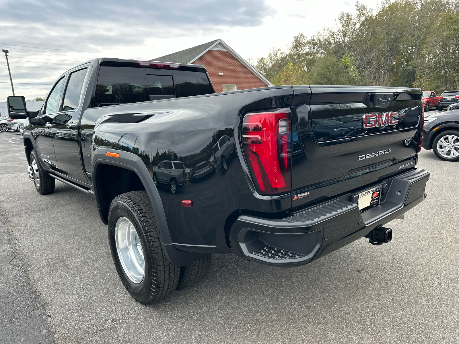 2025 GMC Sierra 3500HD Denali 8