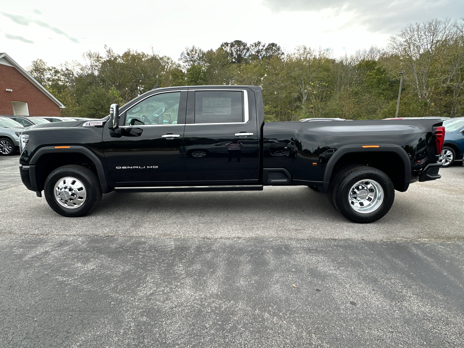 2025 GMC Sierra 3500HD Denali 9