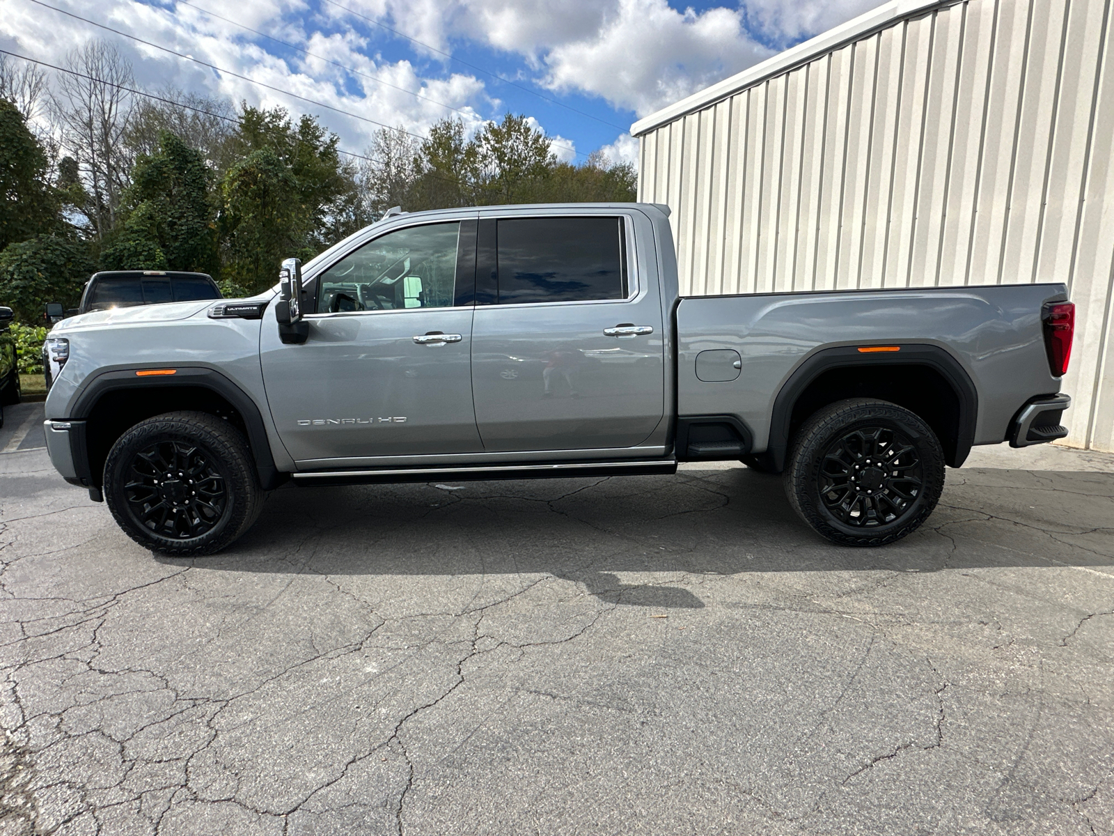 2025 GMC Sierra 2500HD Denali Ultimate 10