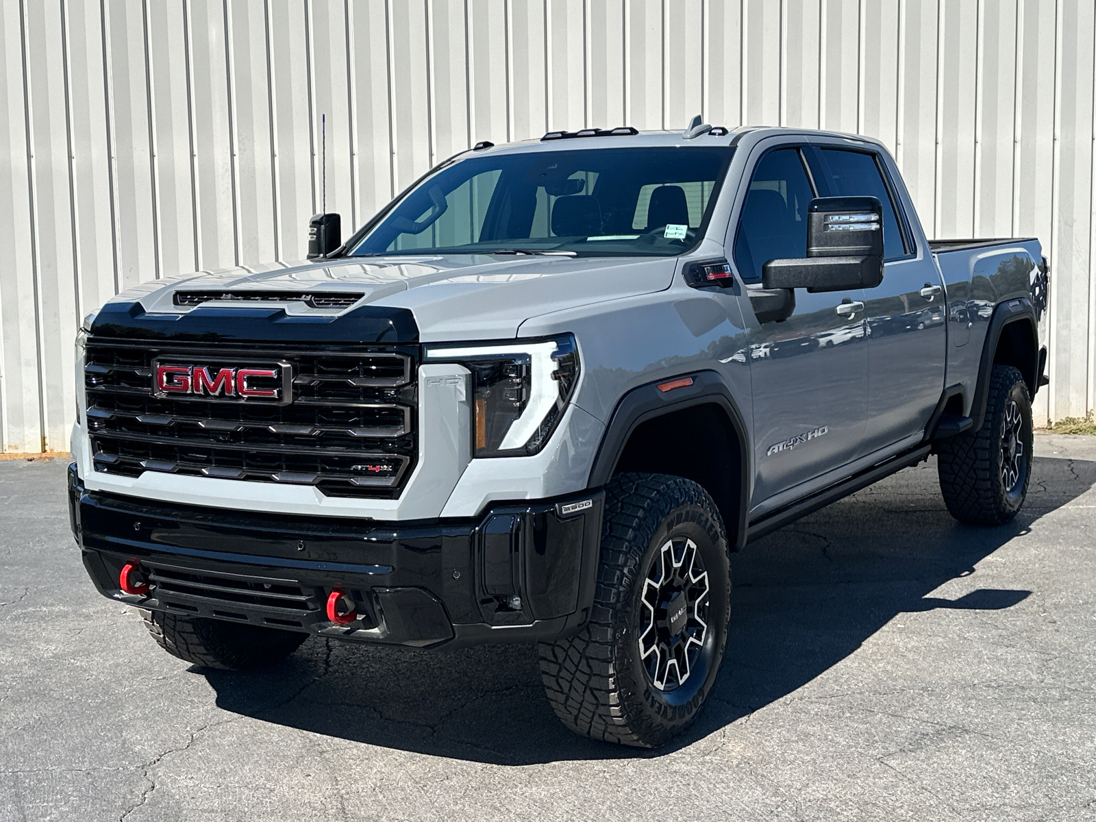 2025 GMC Sierra 2500HD AT4X 2