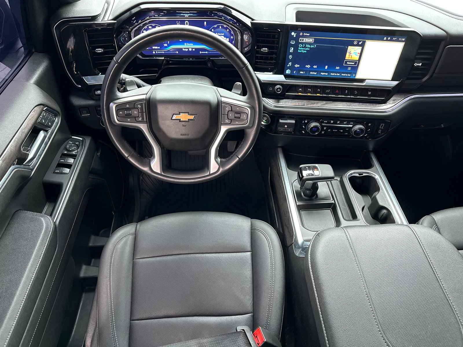 2023 Chevrolet Silverado 1500 LTZ 24