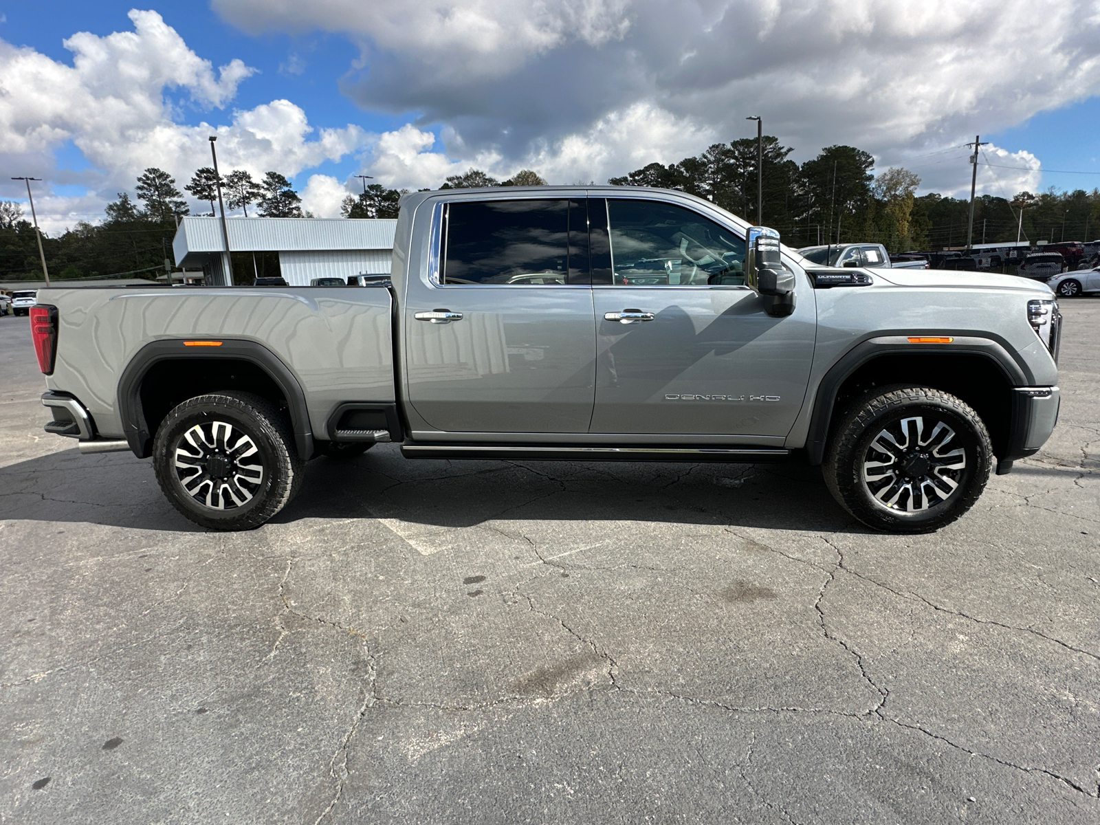 2025 GMC Sierra 2500HD Denali Ultimate 6