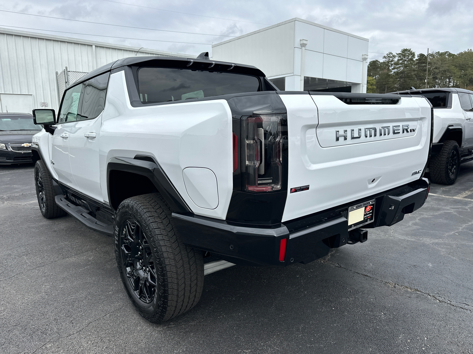 2025 GMC Hummer EV Pickup 2X 8