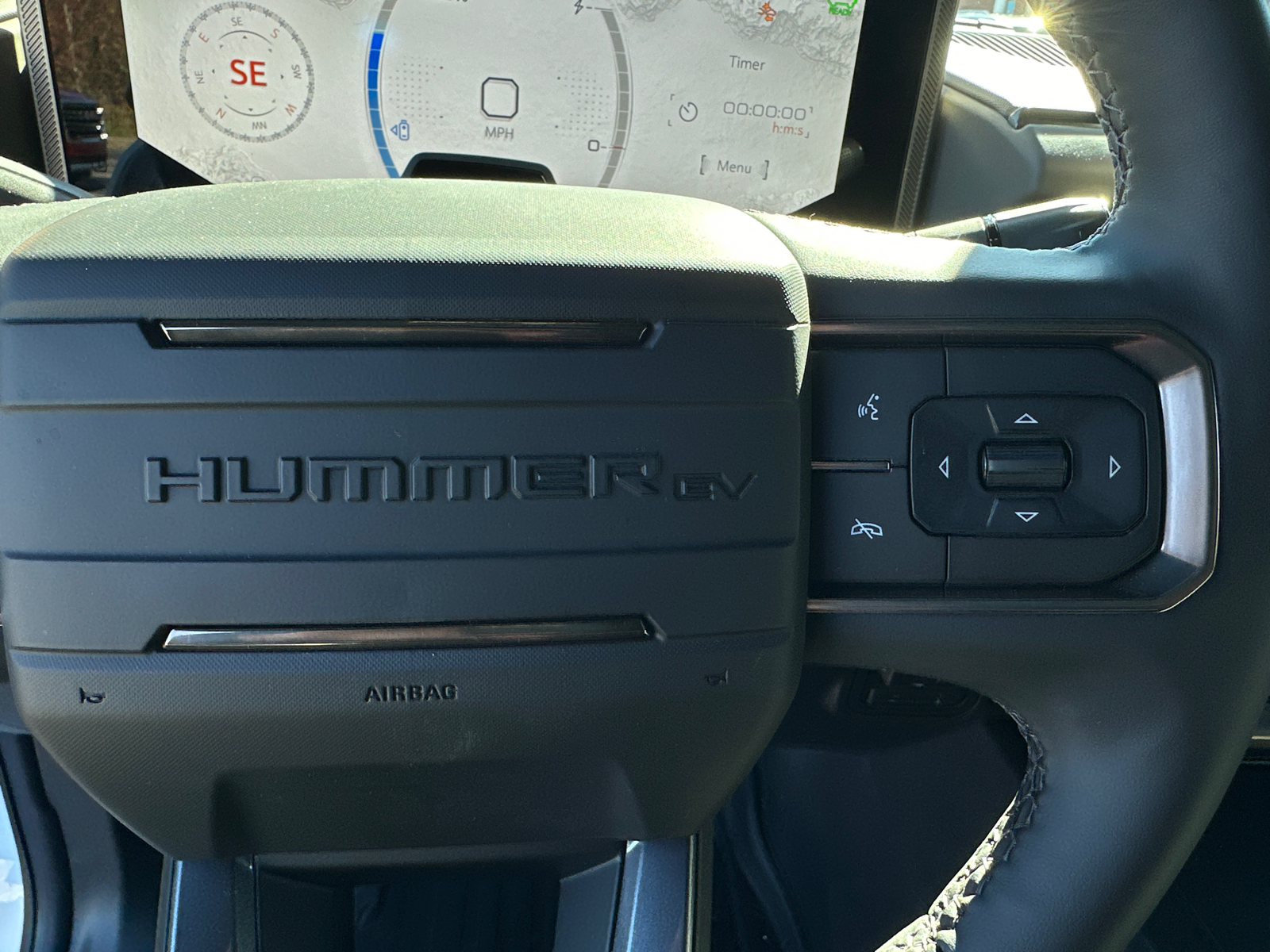 2025 GMC Hummer EV SUV 2X 28