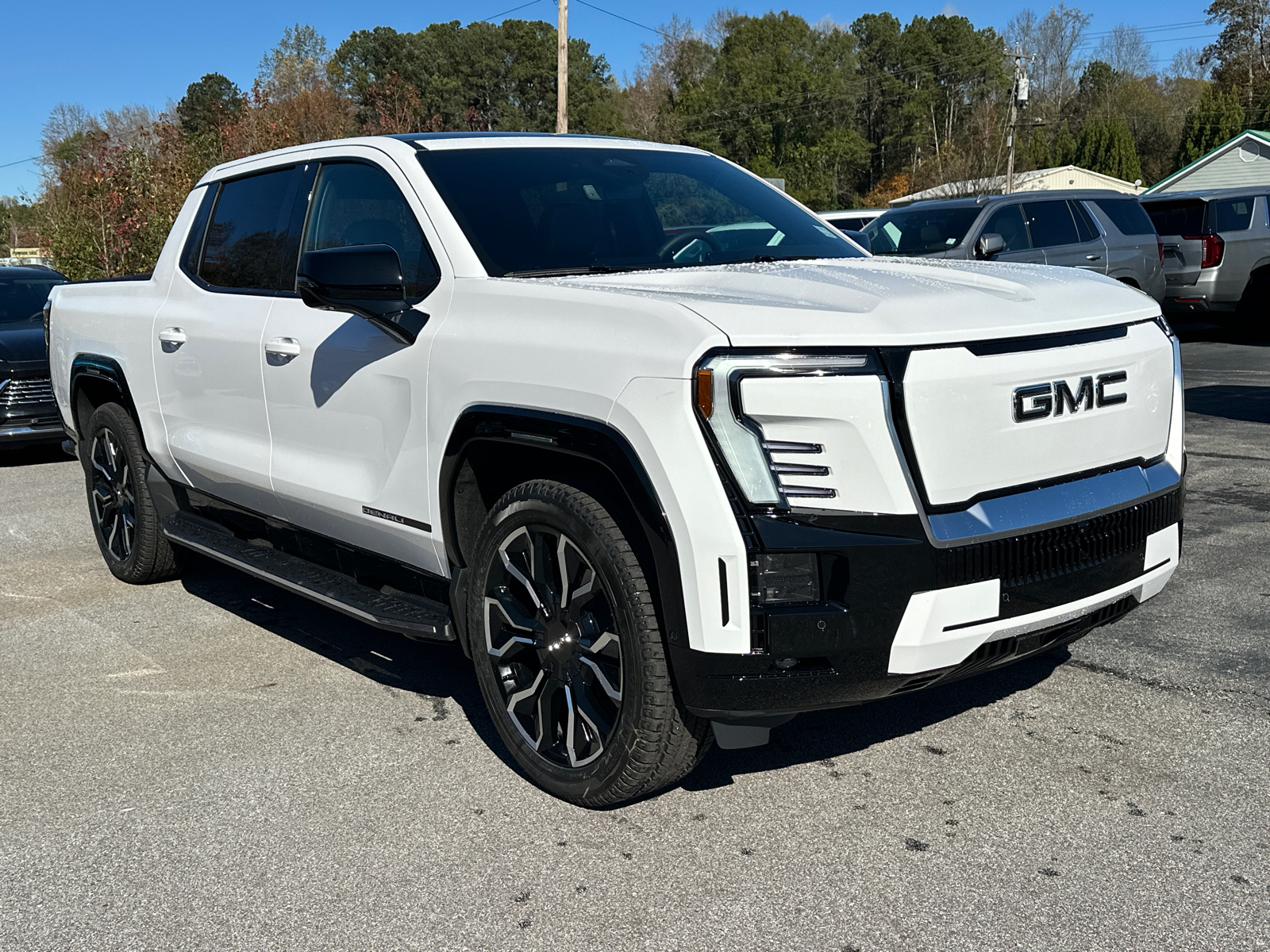 2025 GMC Sierra EV Denali 4