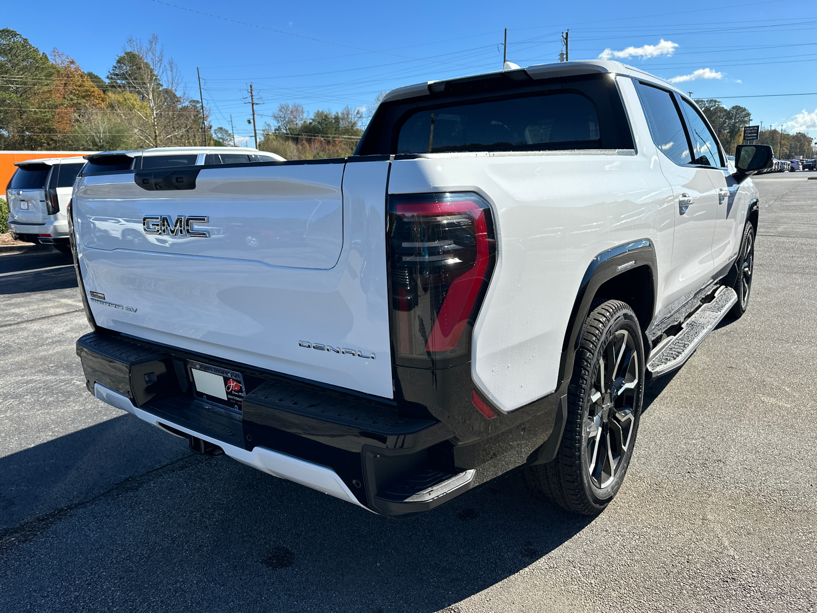 2025 GMC Sierra EV Denali 6