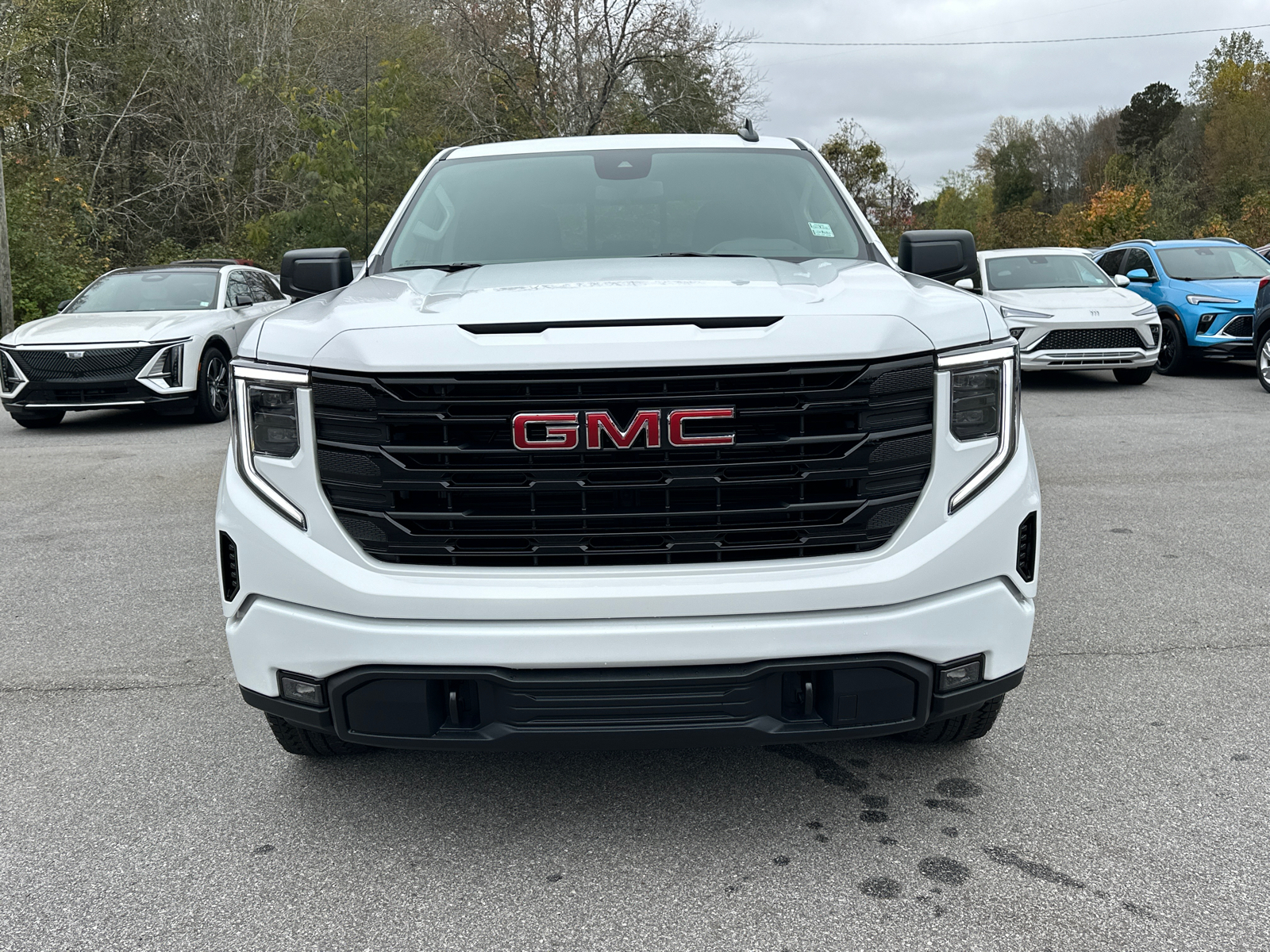 2025 GMC Sierra 1500 Elevation 3