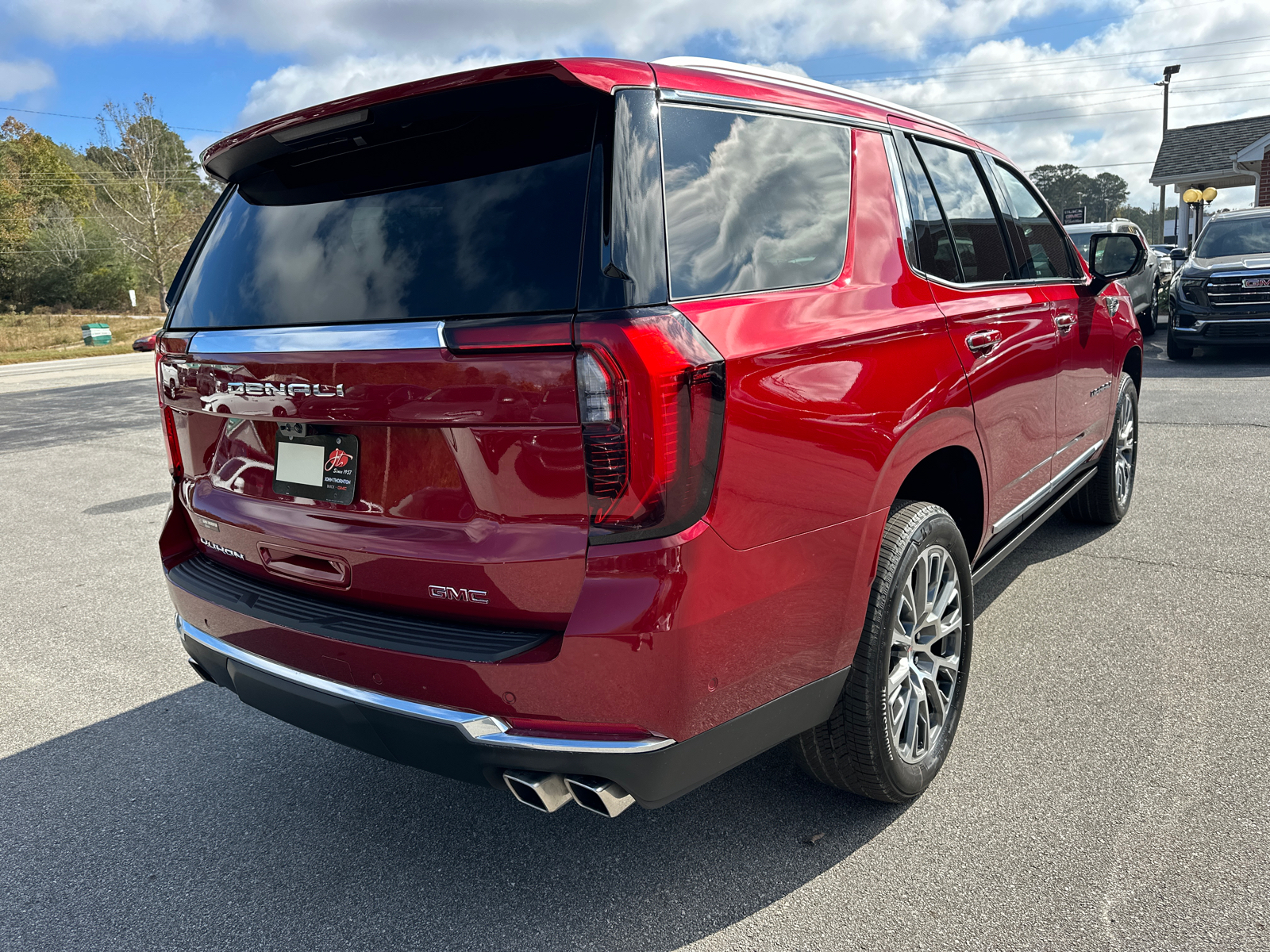 2025 GMC Yukon Denali 7