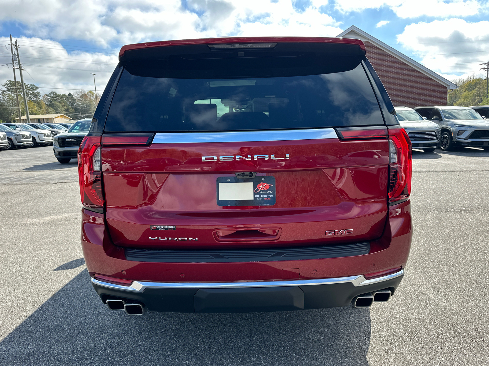 2025 GMC Yukon Denali 8