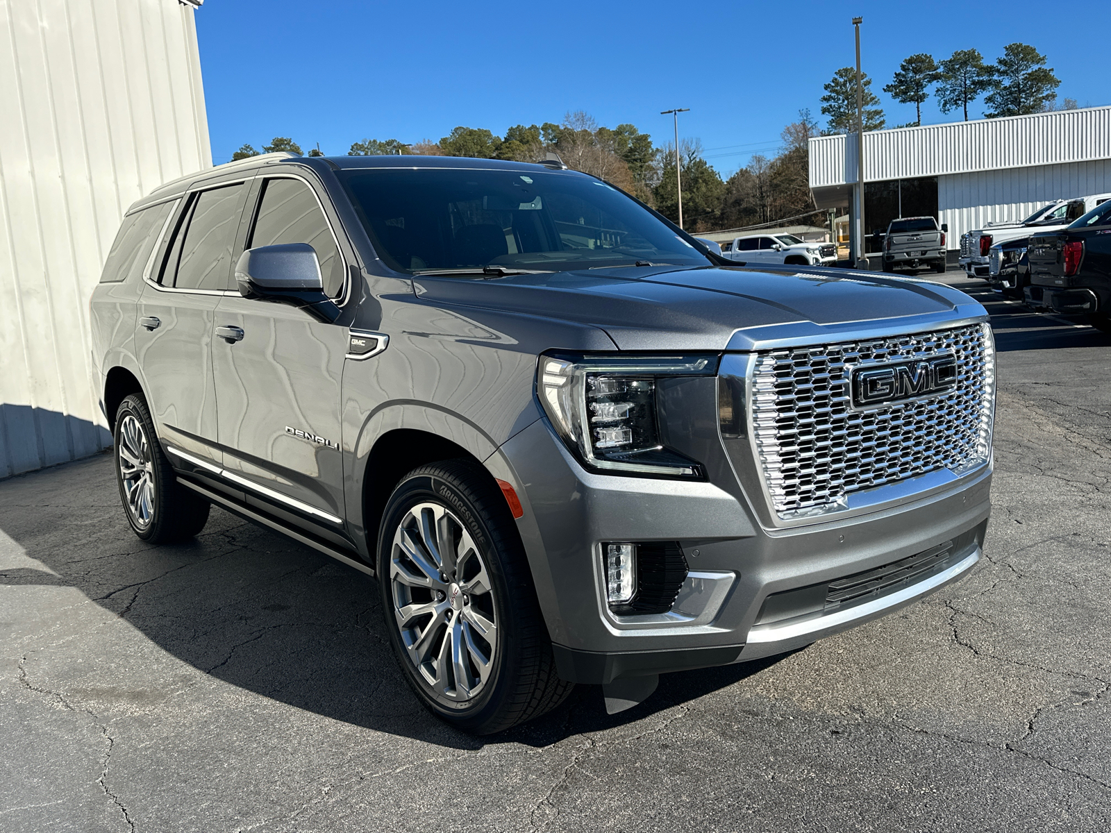 2022 GMC Yukon Denali 5