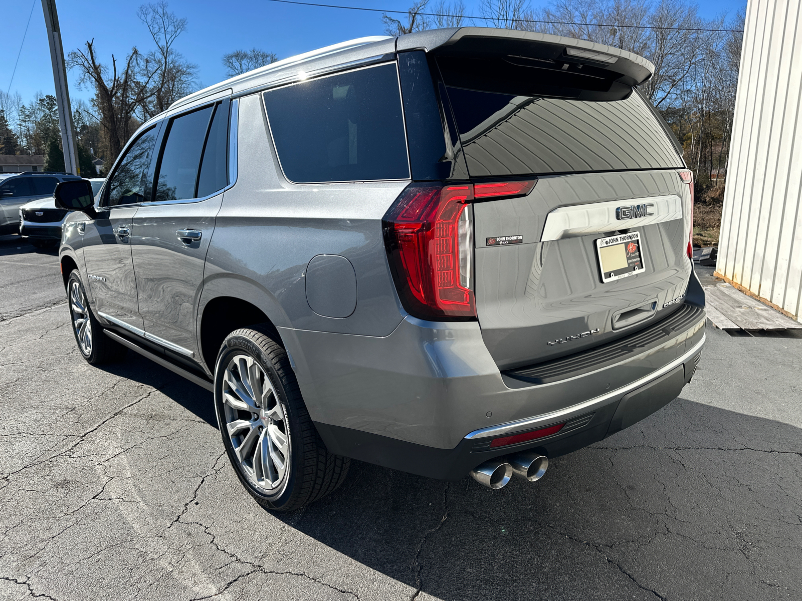 2022 GMC Yukon Denali 9