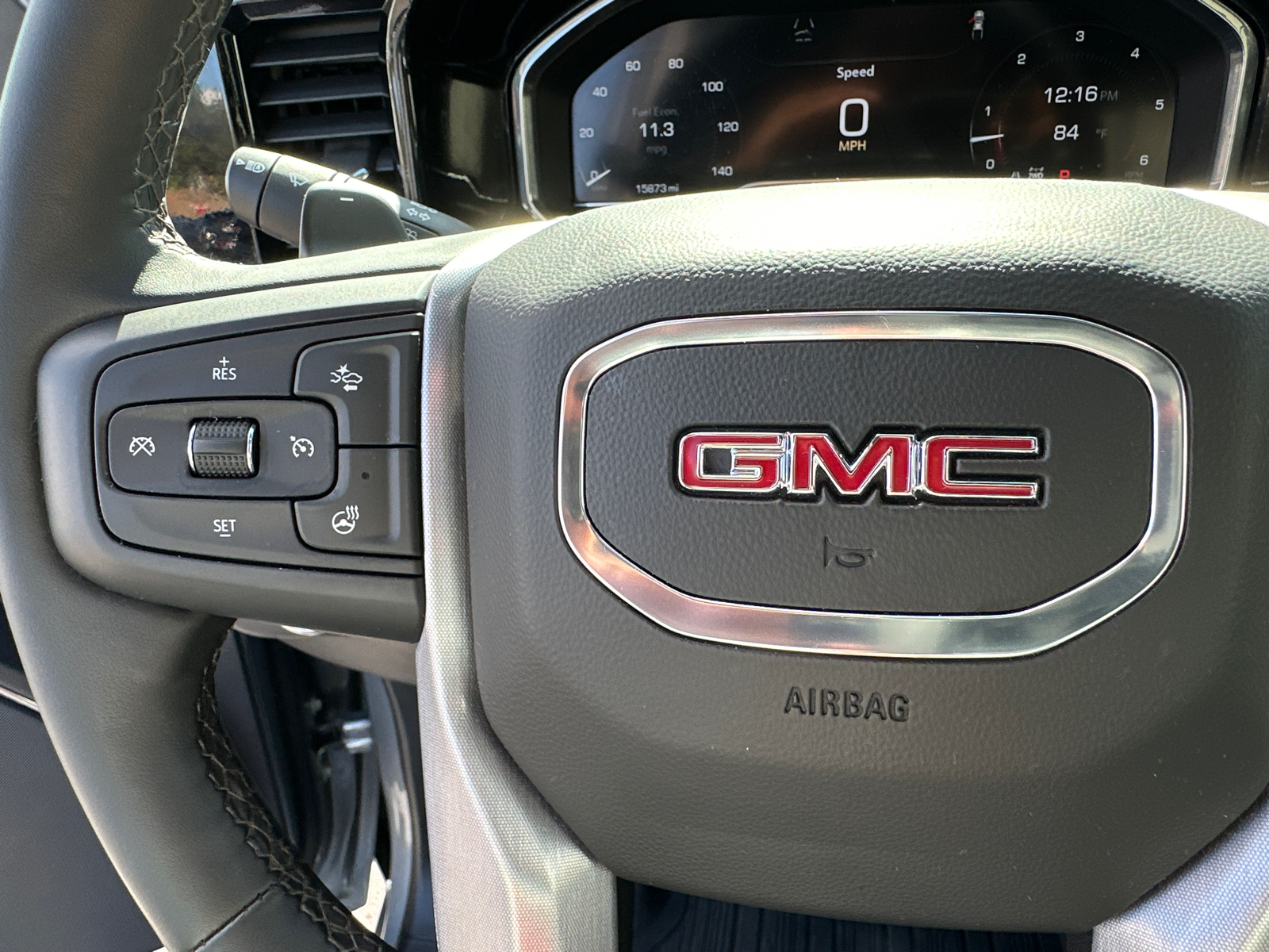 2024 GMC Sierra 1500 SLT 26