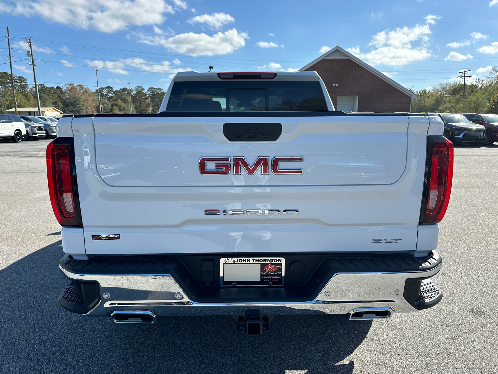 2025 GMC Sierra 1500 SLT 8