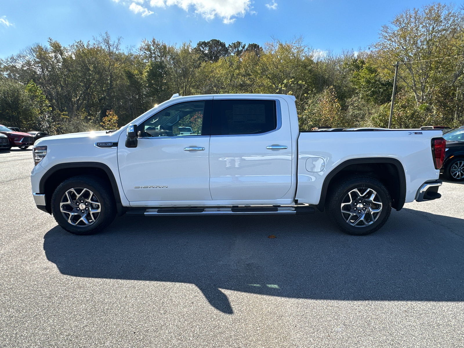 2025 GMC Sierra 1500 SLT 10