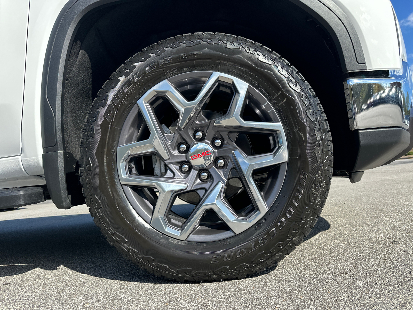 2025 GMC Sierra 1500 SLT 14