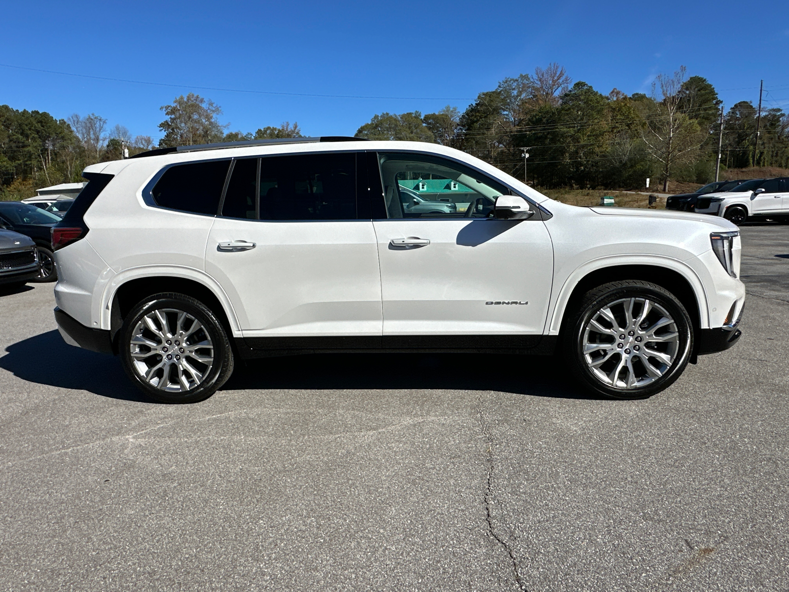 2025 GMC Acadia Denali 5