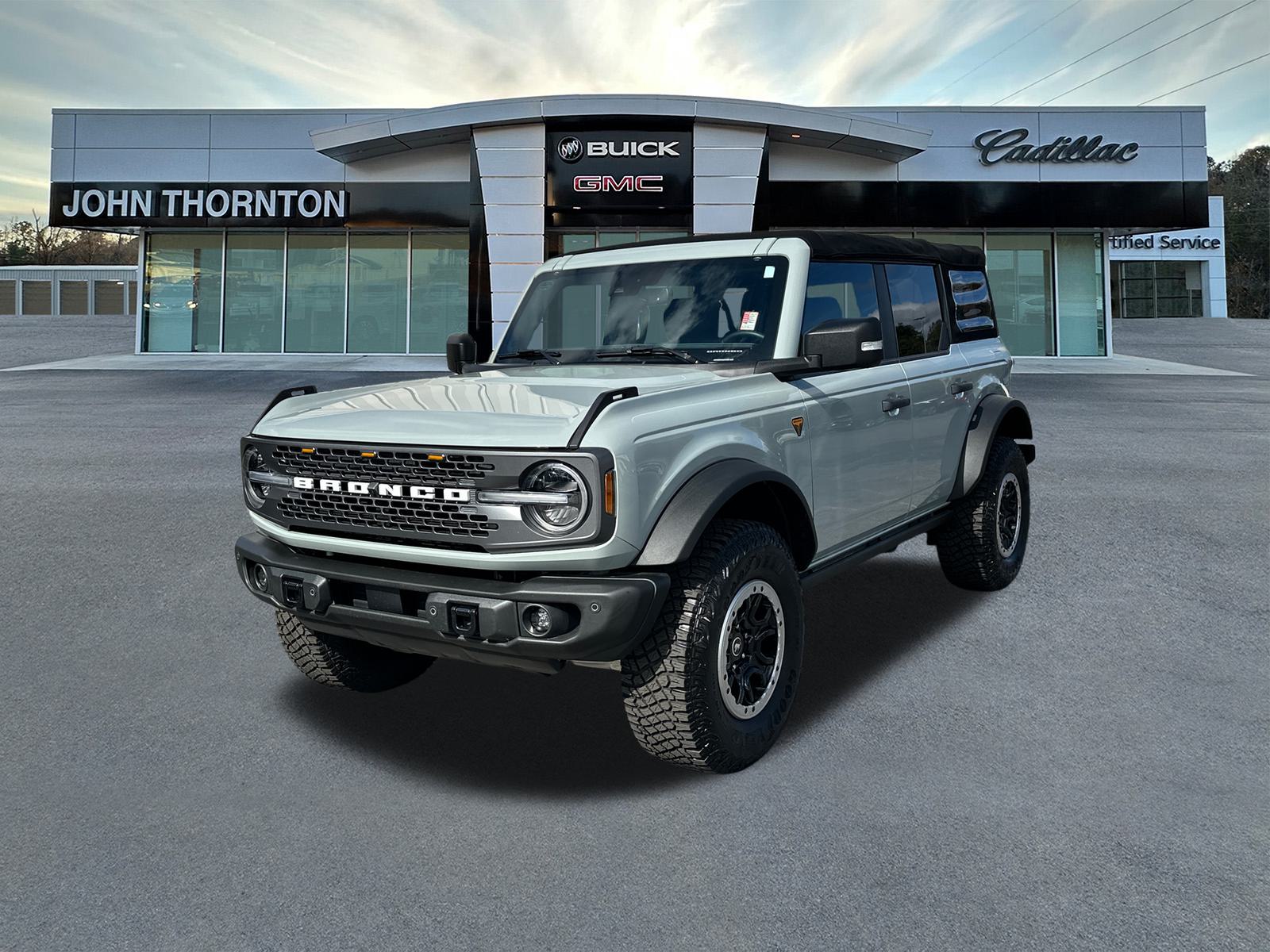 2022 Ford Bronco Badlands 1