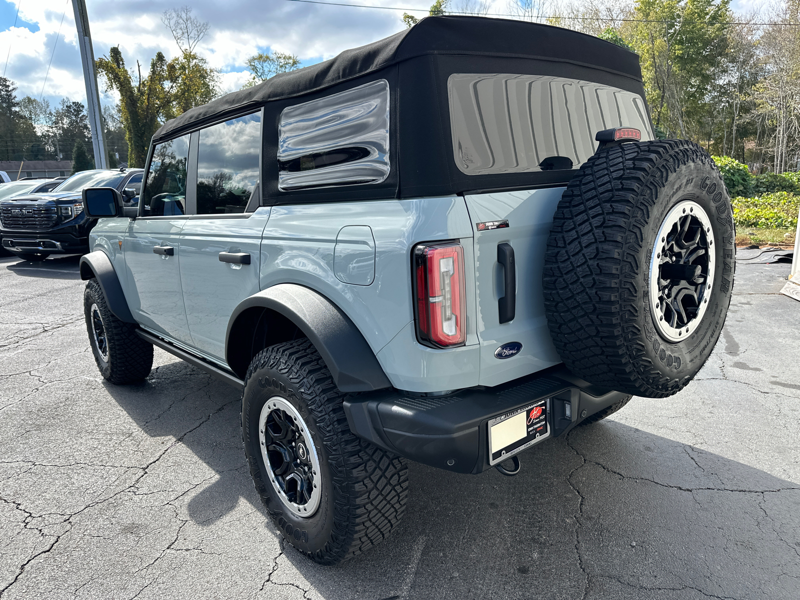 2022 Ford Bronco Badlands 8