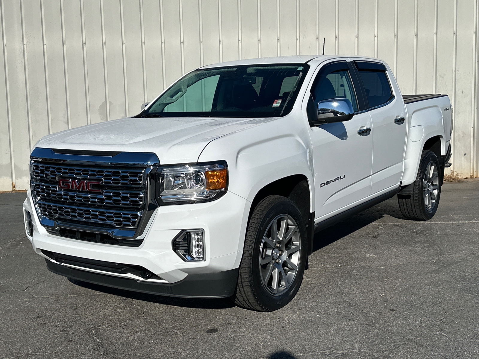 2022 GMC Canyon Denali 2