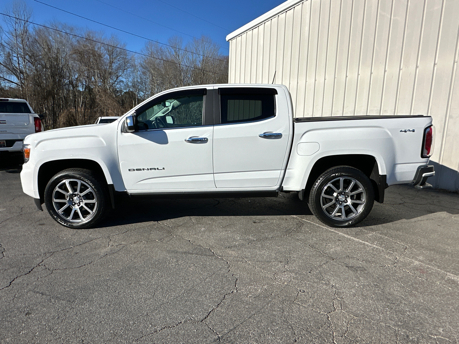 2022 GMC Canyon Denali 9