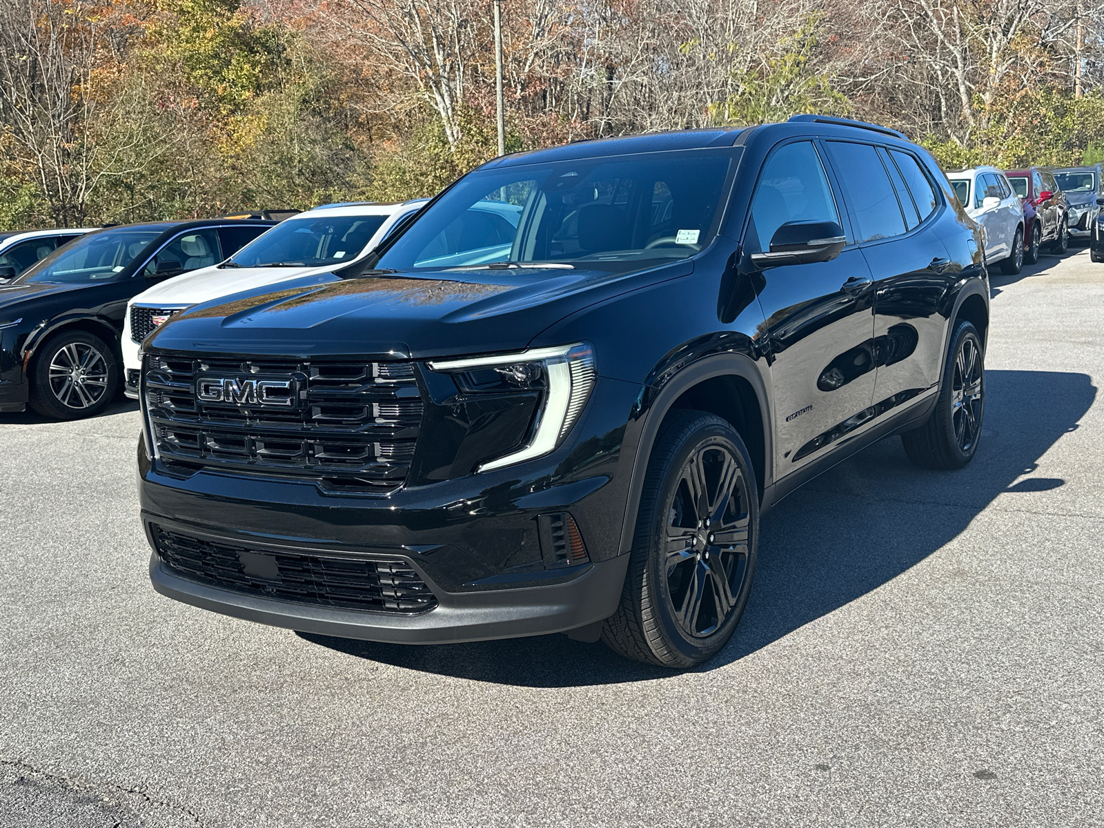 2025 GMC Acadia Elevation 2