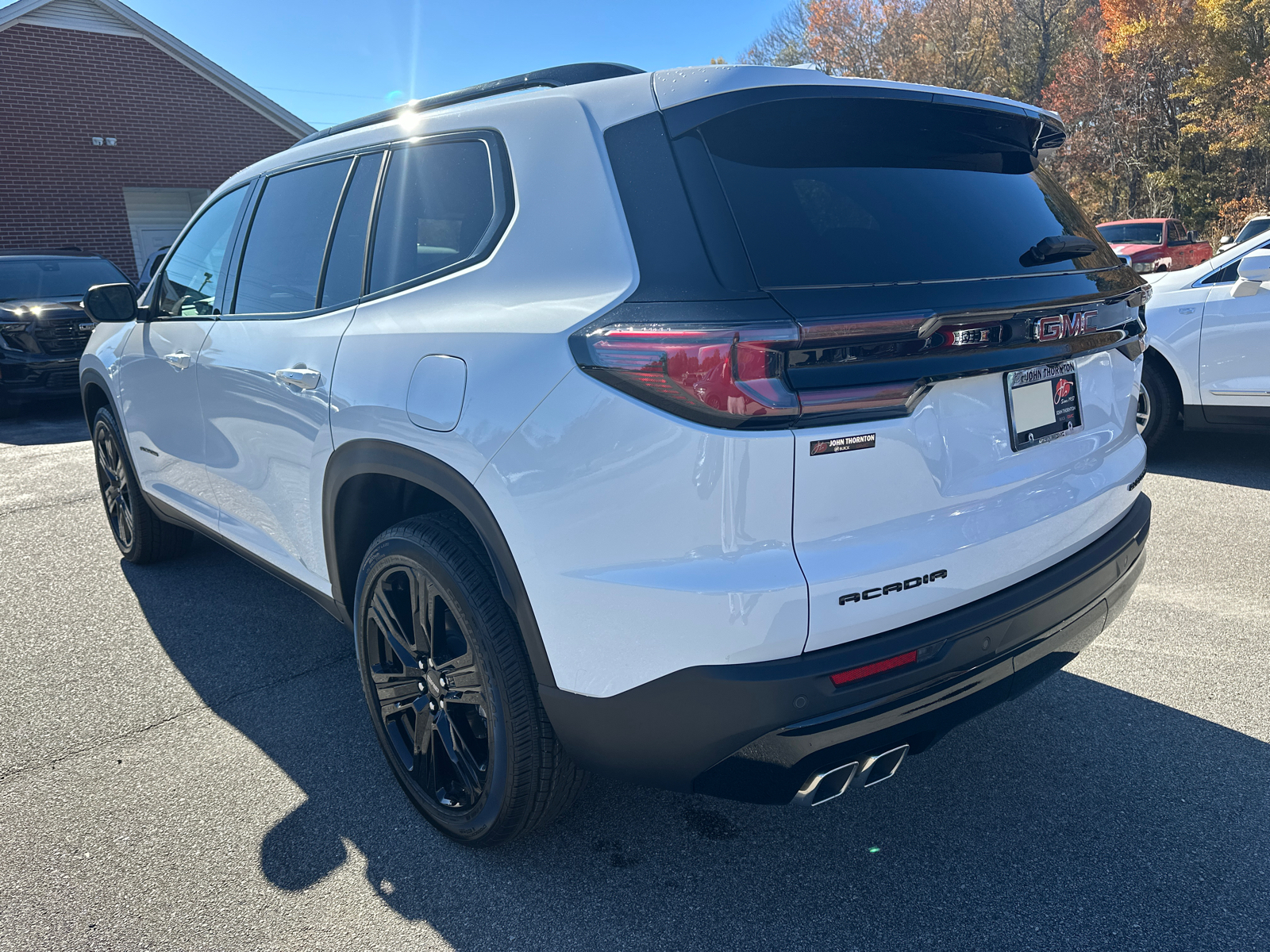 2025 GMC Acadia Elevation 9