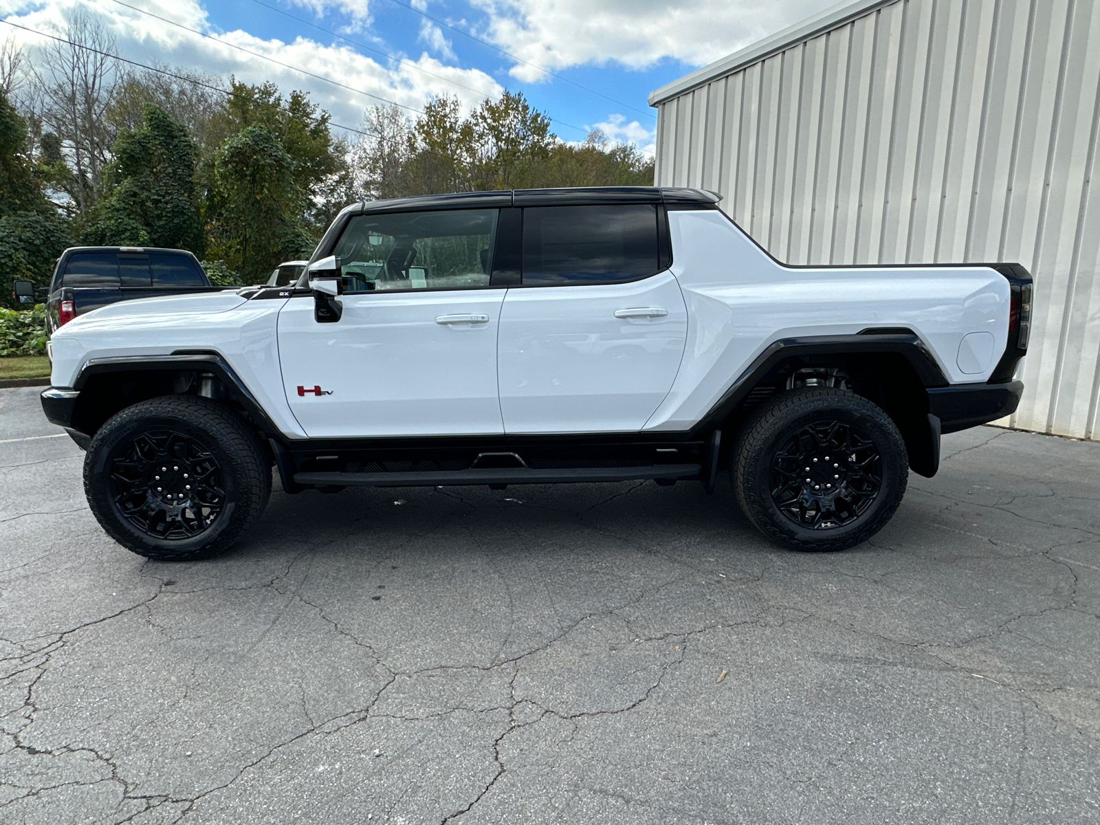 2025 GMC Hummer EV Pickup 2X 9