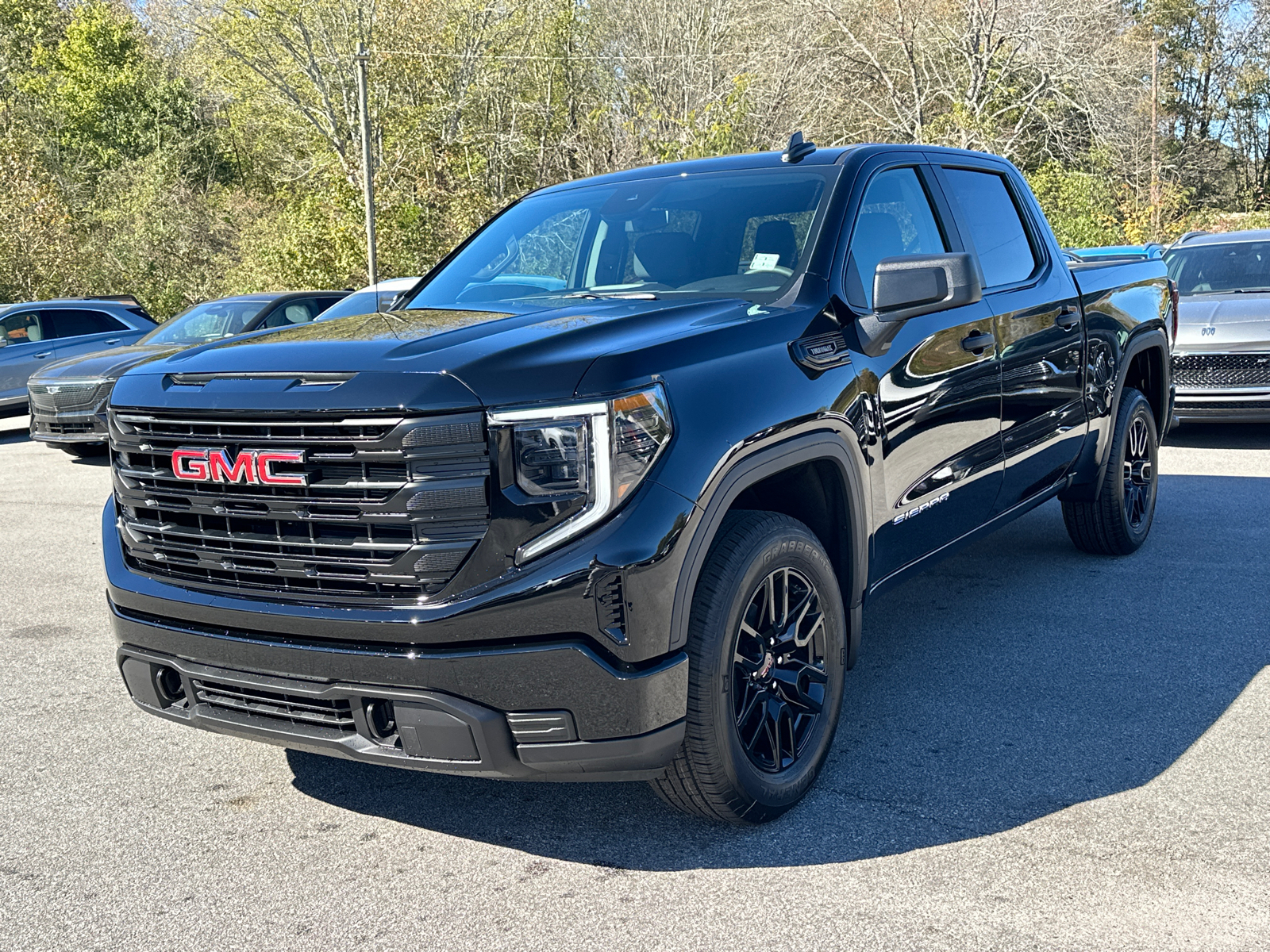 2025 GMC Sierra 1500 Pro 2