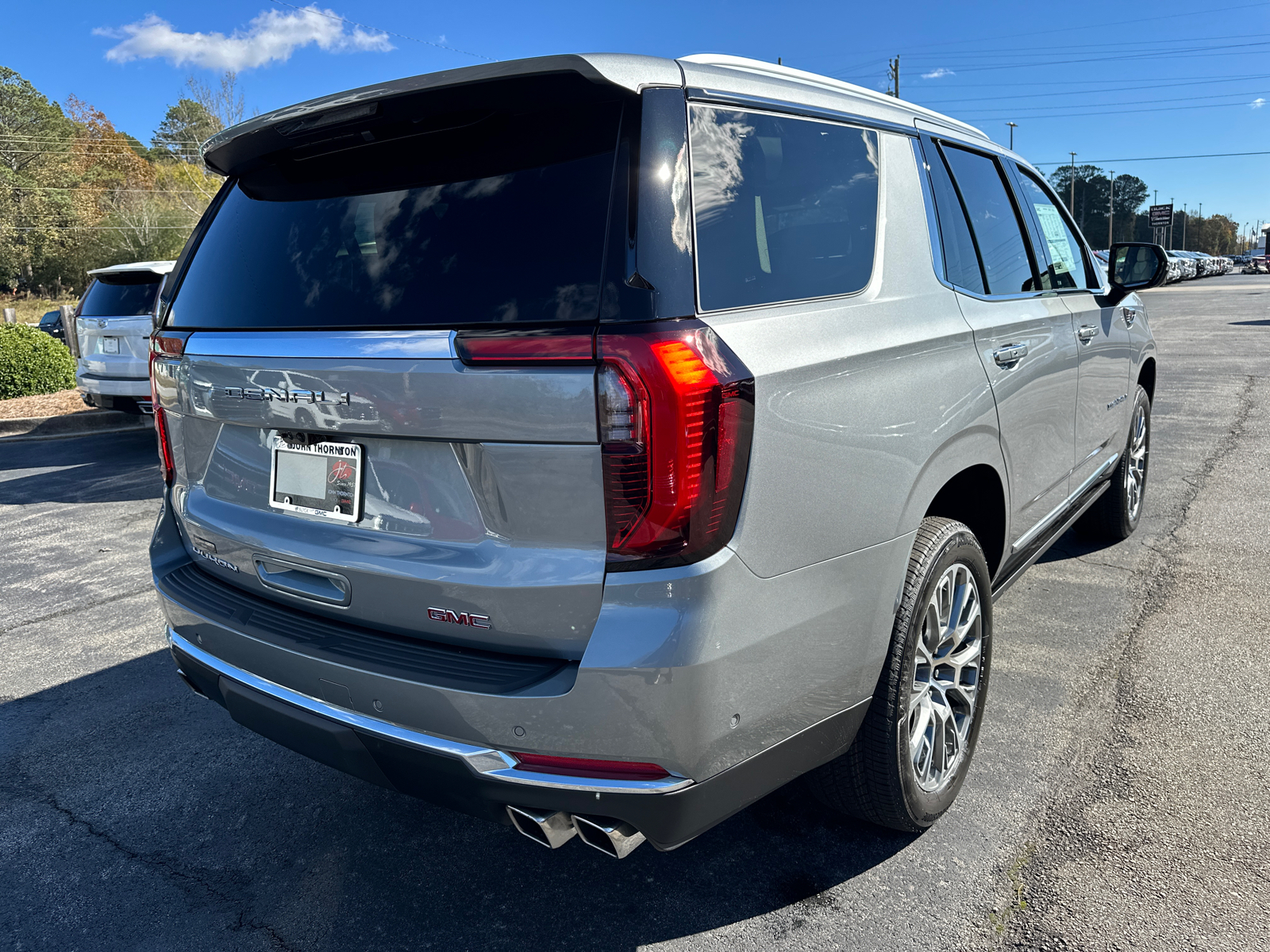 2025 GMC Yukon Denali 6