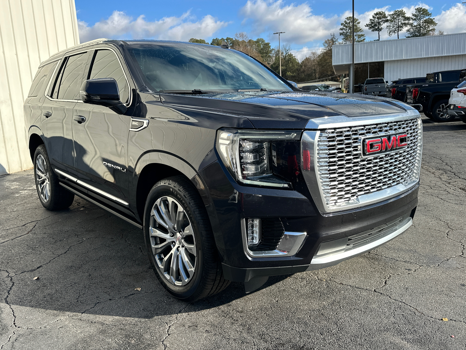 2023 GMC Yukon Denali 5