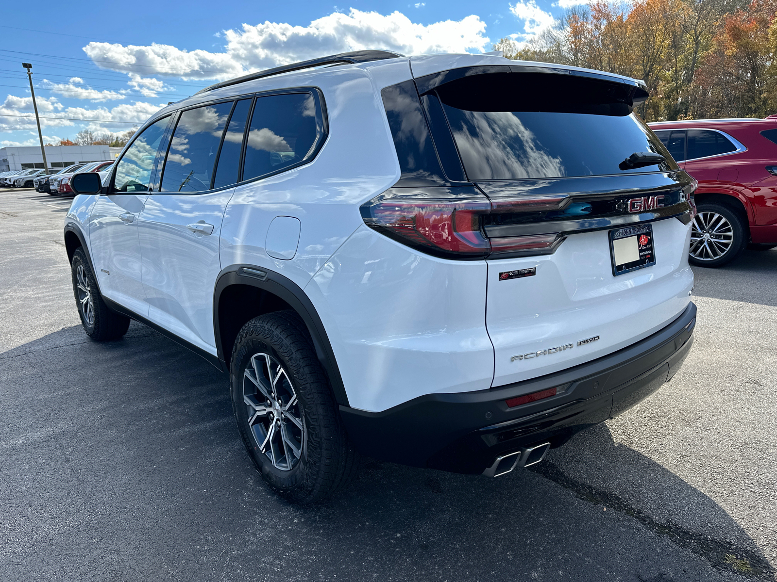 2025 GMC Acadia AT4 8