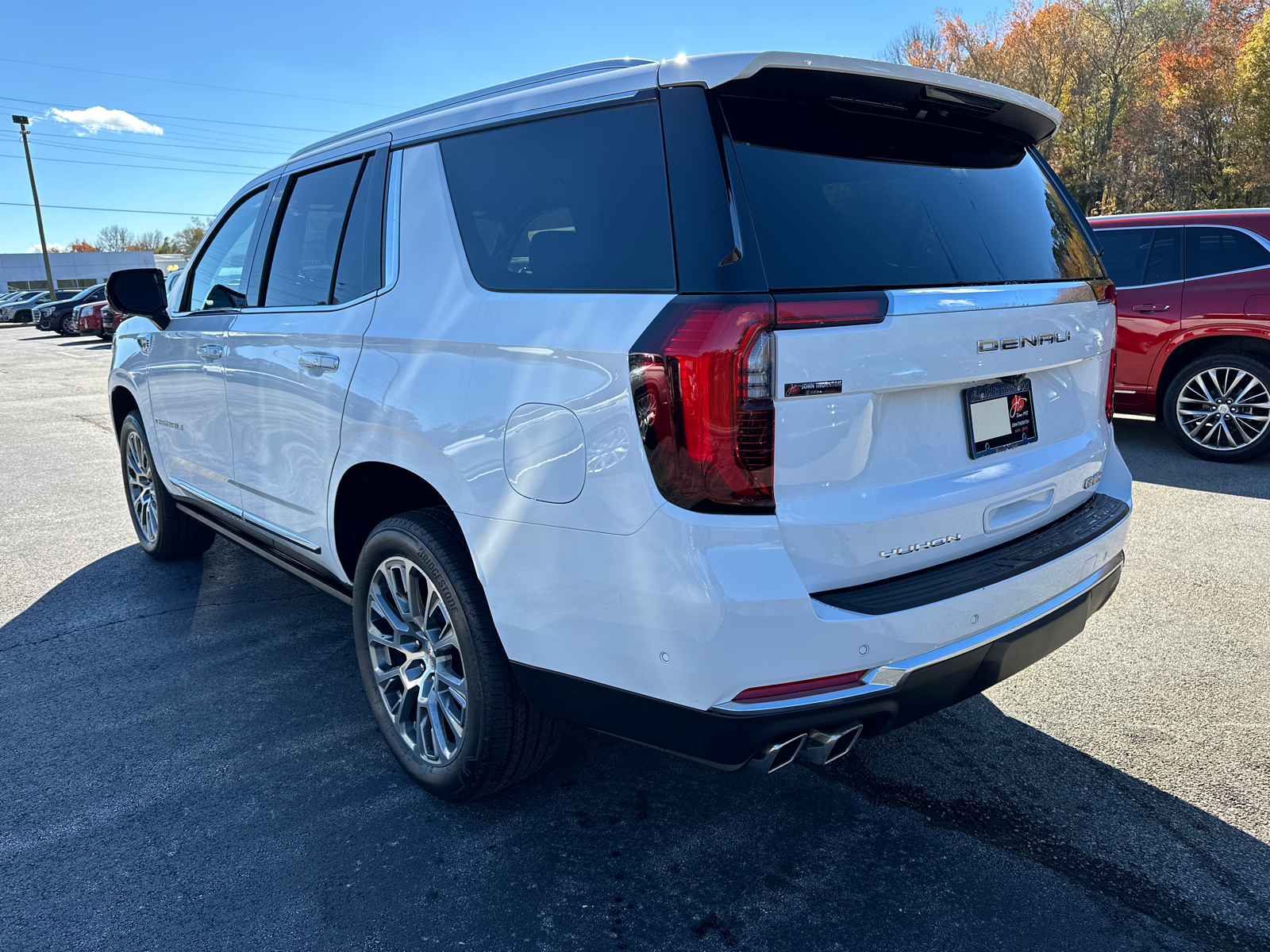 2025 GMC Yukon Denali 8